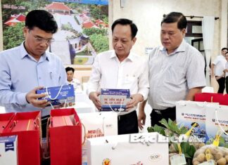 Cơ hội “vàng” để phát triển nghề làm muối Bạc Liêu